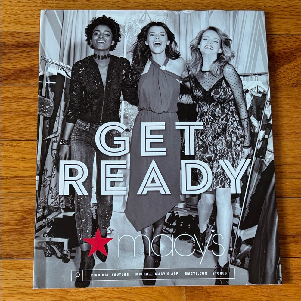 Macy’s 2017 “THE IT EDITION” Catalog